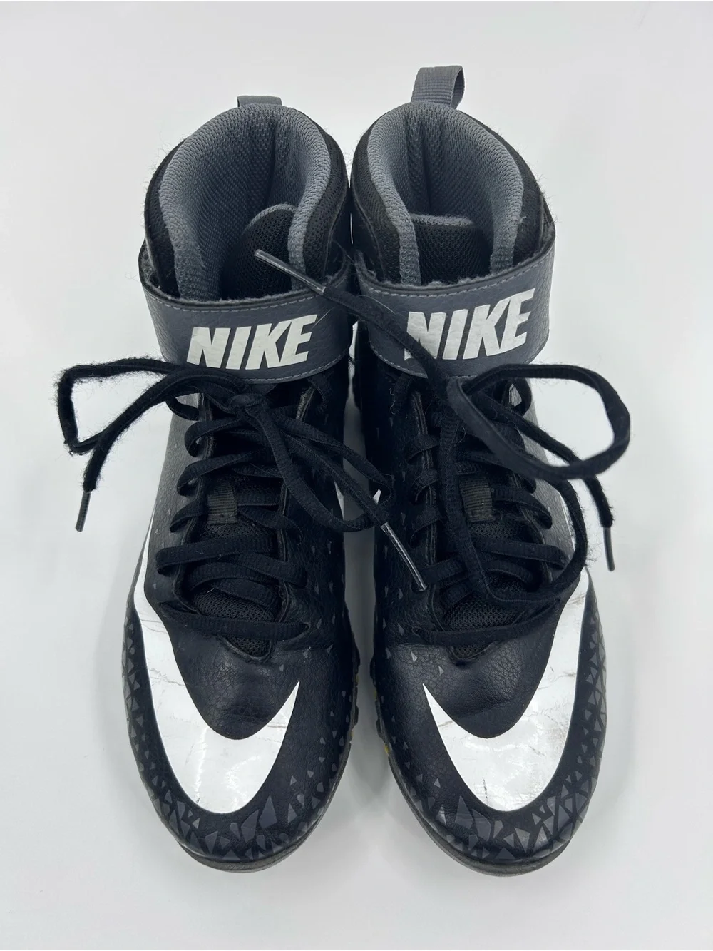 Nike Force Savage Shark High-Top Football Cleat Youth Size 5